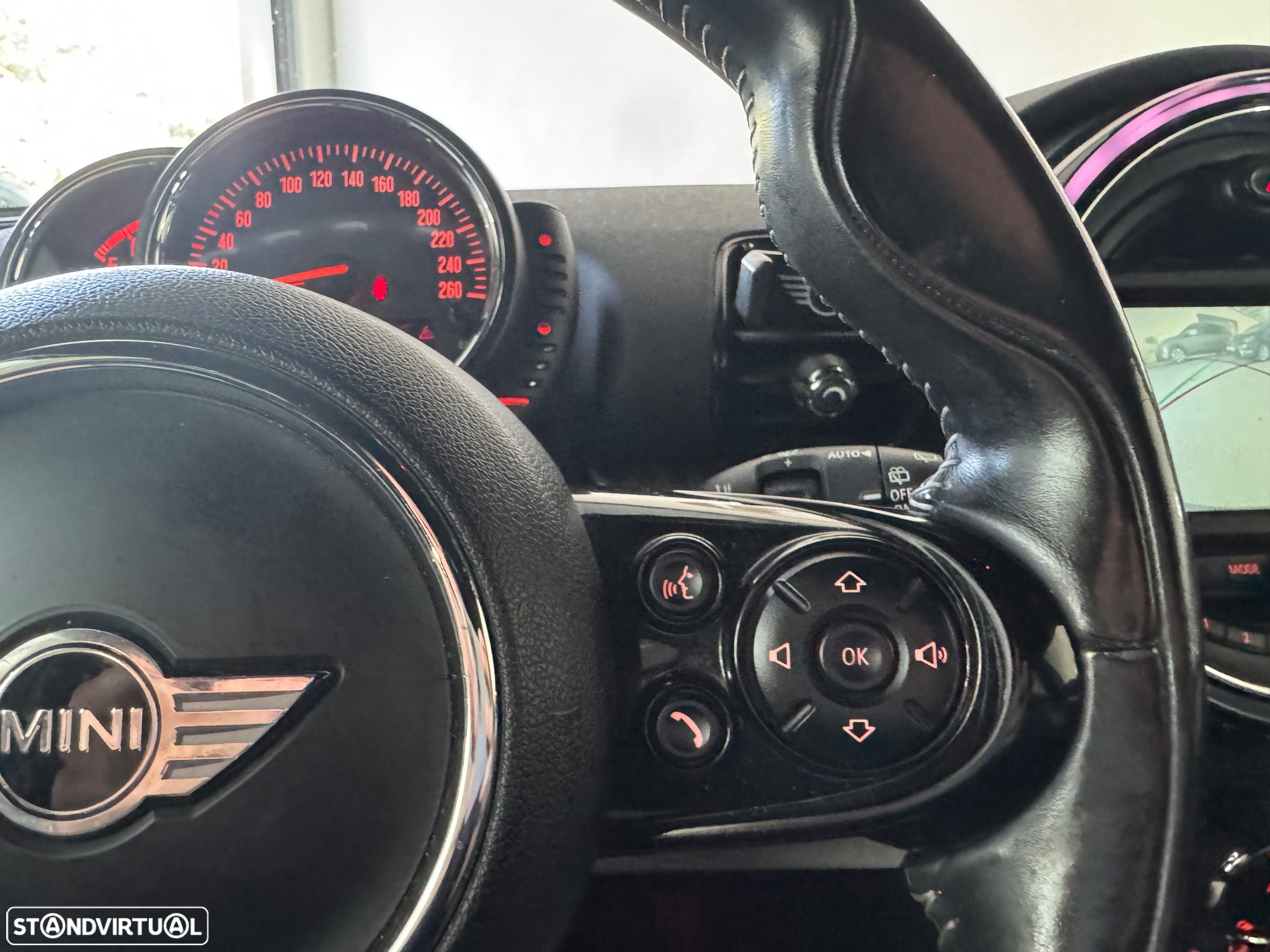 MINI Clubman Cooper SD - 32