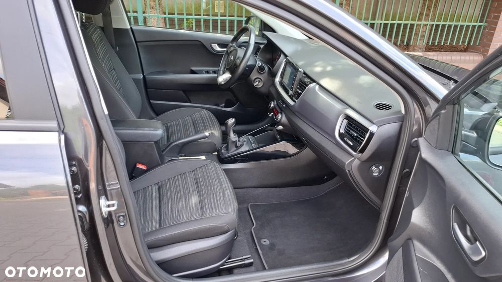 Kia Stonic 1.4 L - 7