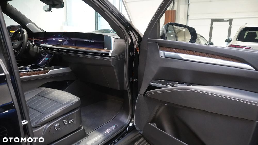 Cadillac Escalade 6.2 V8 AWD AT Platinum - 9
