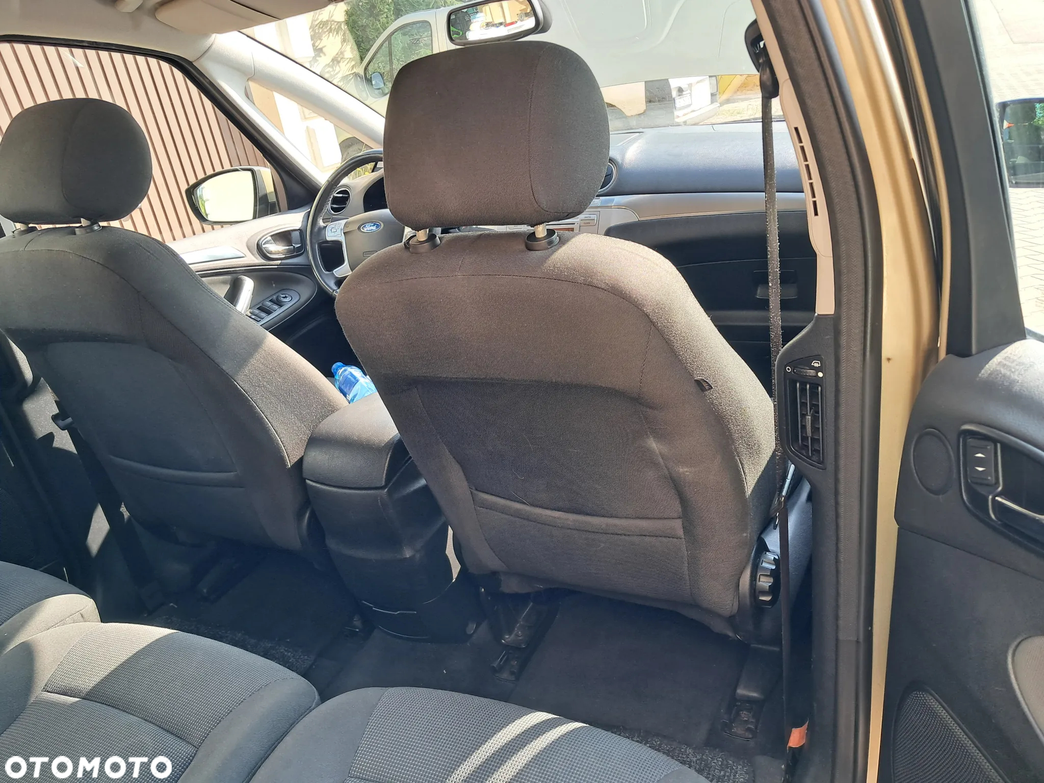 Ford S-Max - 19