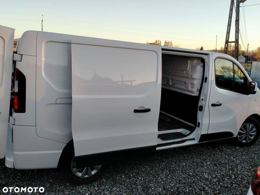 Renault Trafic - 21