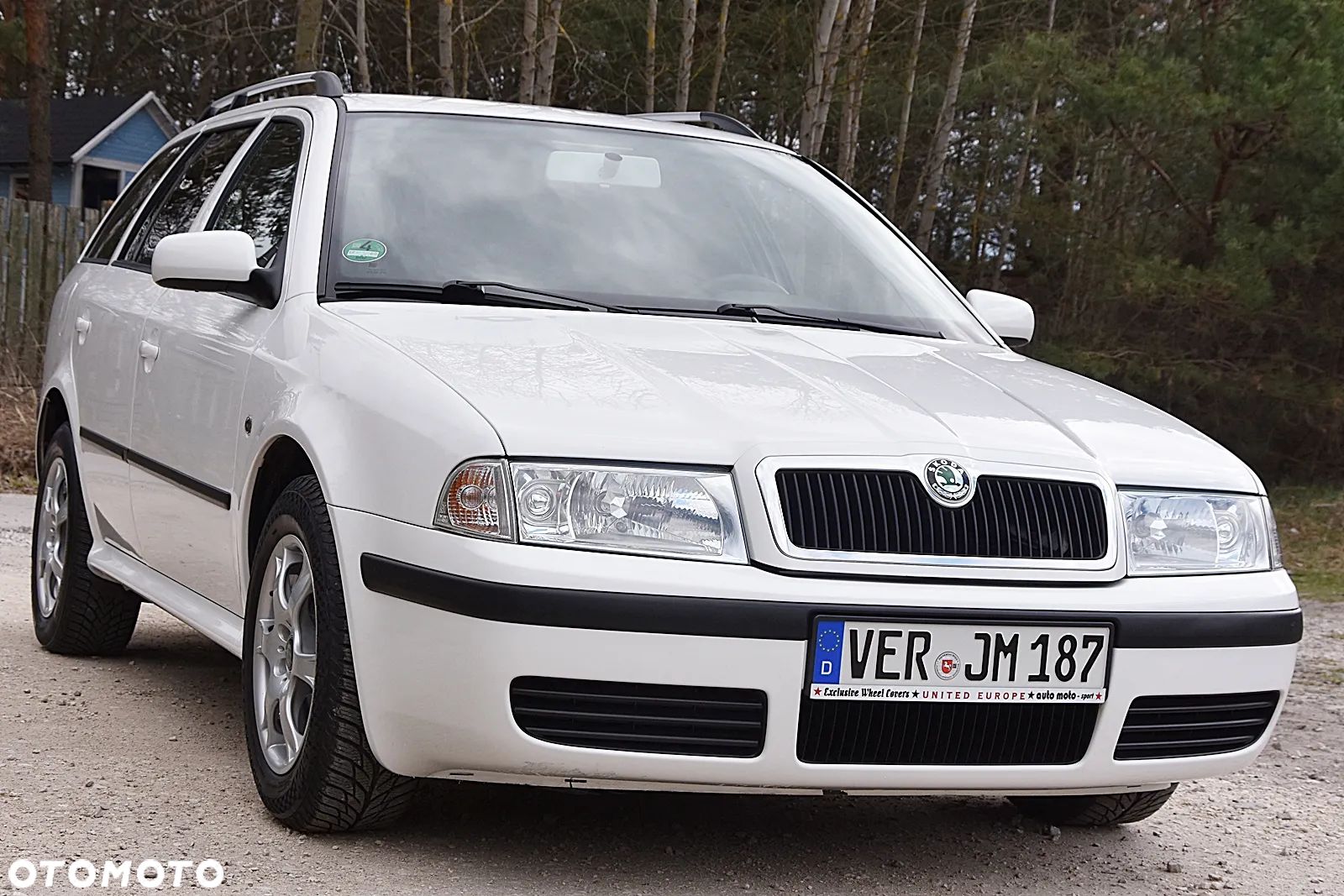 Skoda Octavia 1.6 Combi Ambiente - 1