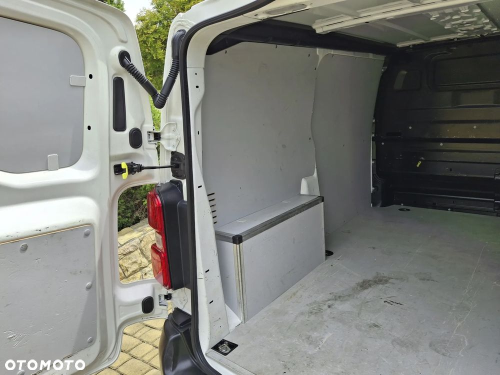 Opel VIVARO - 15