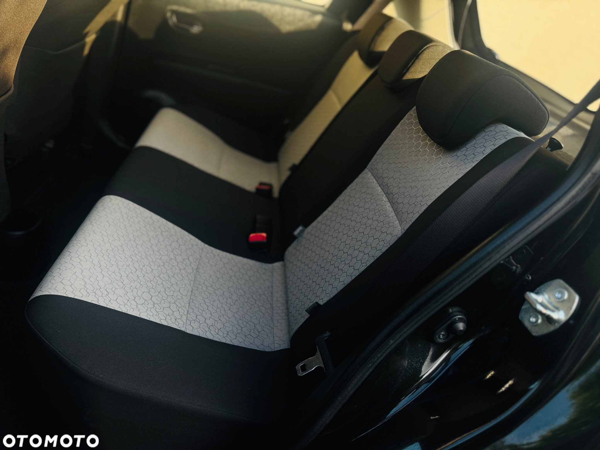 Toyota Yaris 1.33 VVT-i Executive - 11