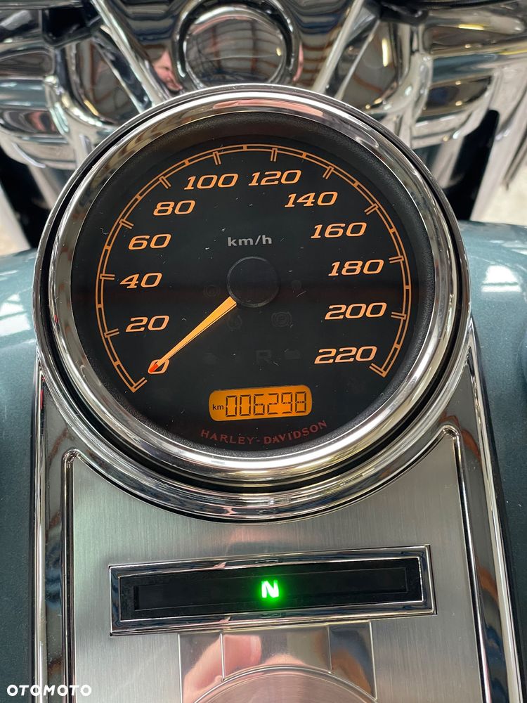 Harley-Davidson Touring Road King - 10