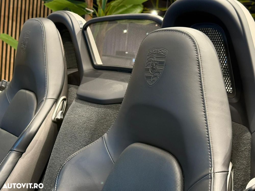 Porsche Boxster - 25