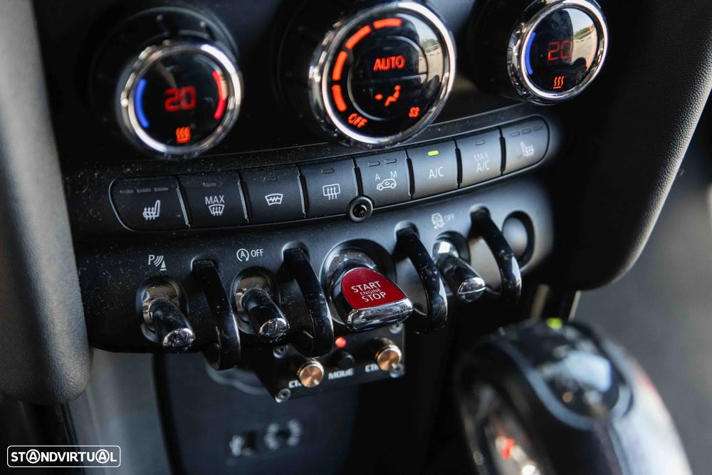 MINI 3 Portas John Cooper Works Aut. - 19