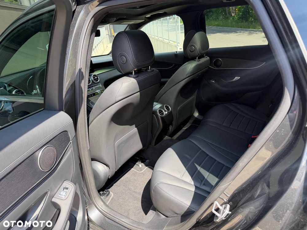Mercedes-Benz GLC 200 d Business Edition - 22
