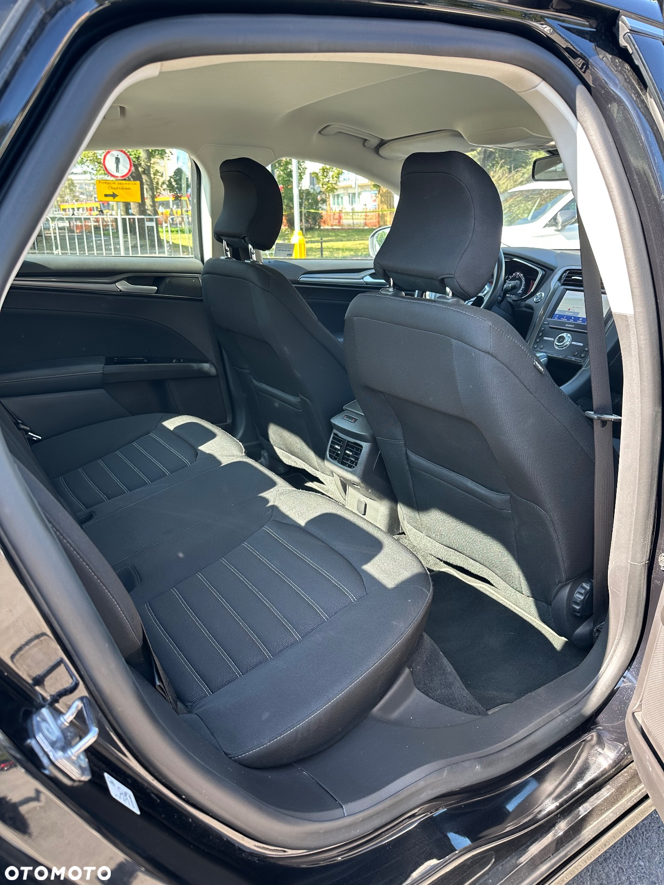 Ford Mondeo 2.0 Hybrid Titanium - 9