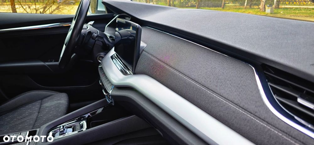 Skoda Octavia 2.0 TDI Ambition DSG - 13