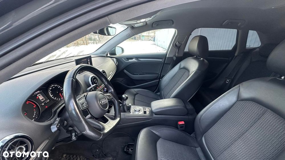 Audi A3 Sportback 2.0 TDI design - 11