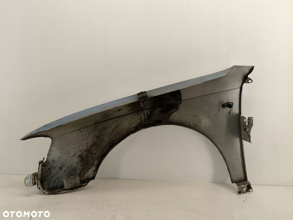 BŁOTNIK PRAWY PRZEDNI AUDI A4 B7 04-08 LY7W - 7