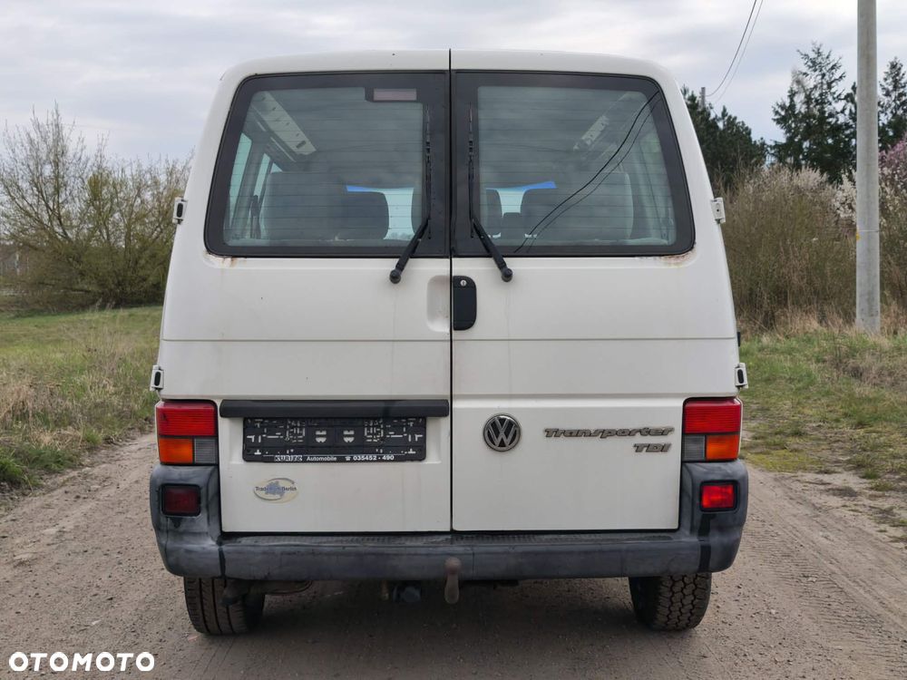Volkswagen Transporter - 8
