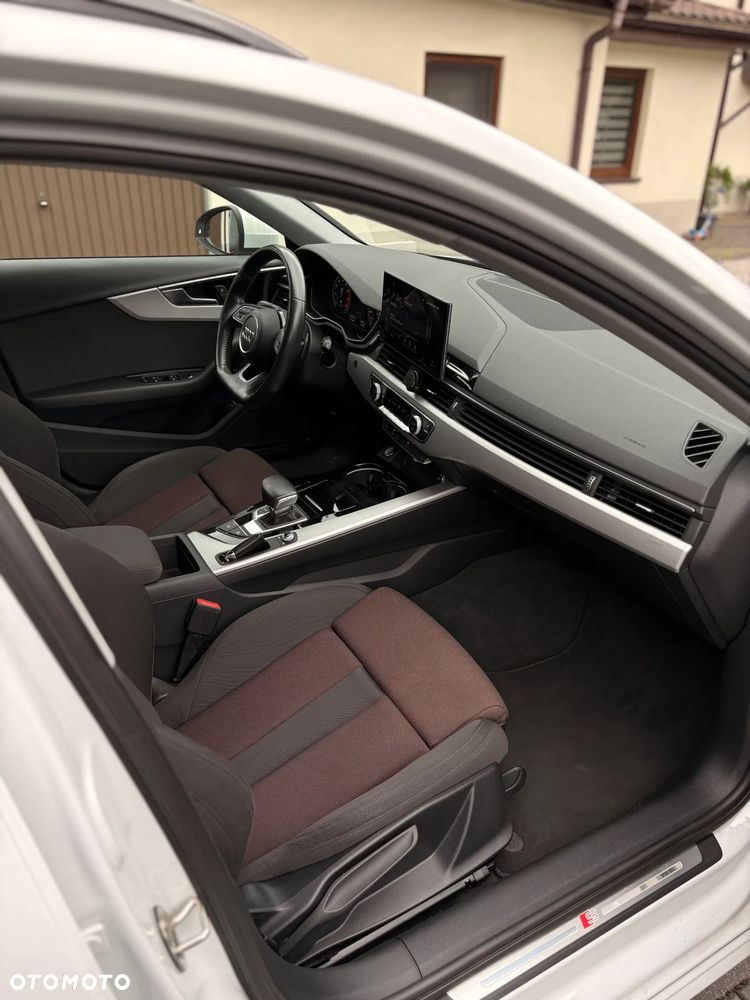 Audi A4 Avant 35 TFSI S tronic - 19