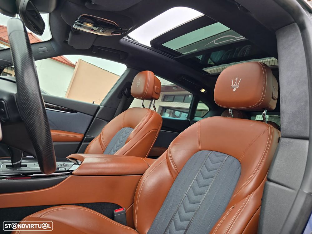 Maserati Levante - 14