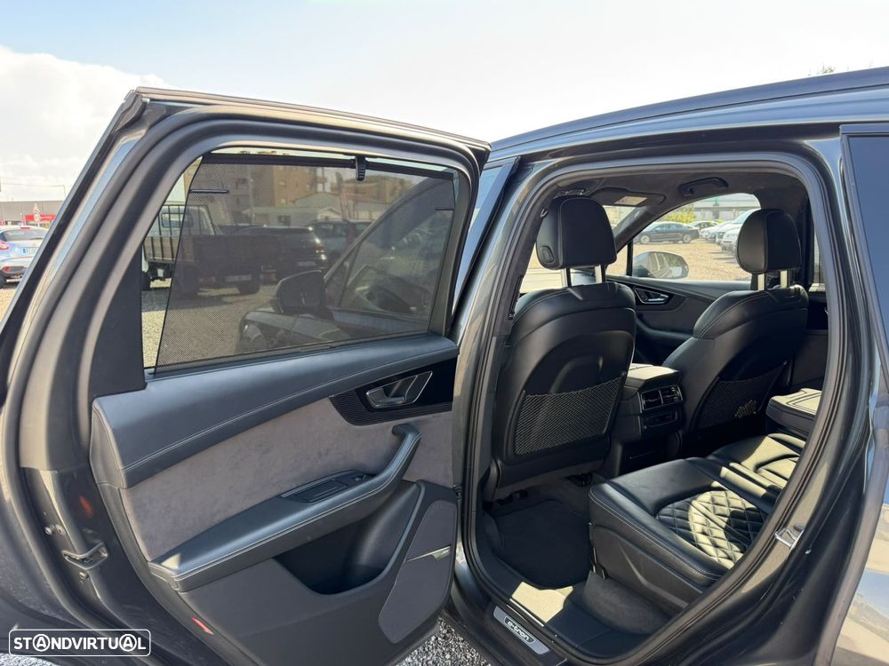 Audi Q7 - 16