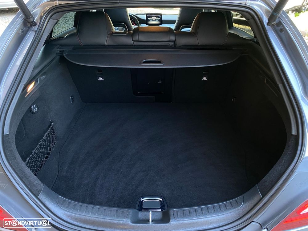 Mercedes-Benz CLA 250 Shooting Brake AMG Line Aut. - 33