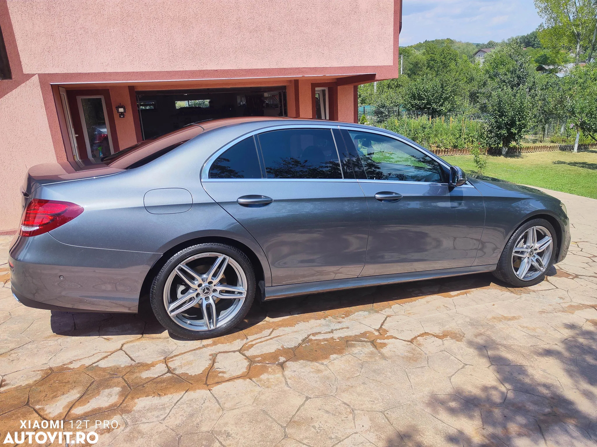 Mercedes-Benz E 220 d T 9G-TRONIC AMG Line - 19