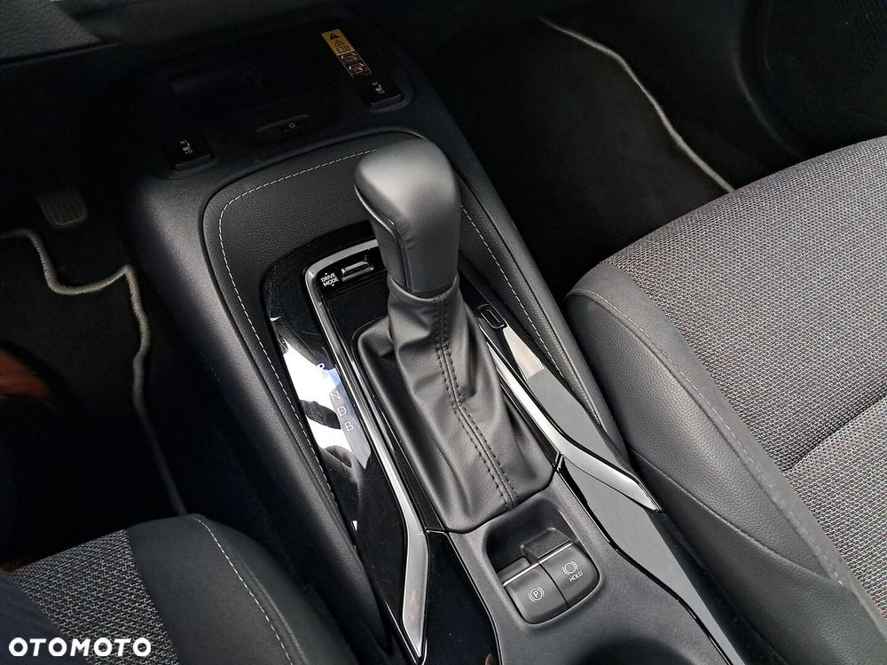 Toyota Corolla 1.8 Hybrid Style - 22
