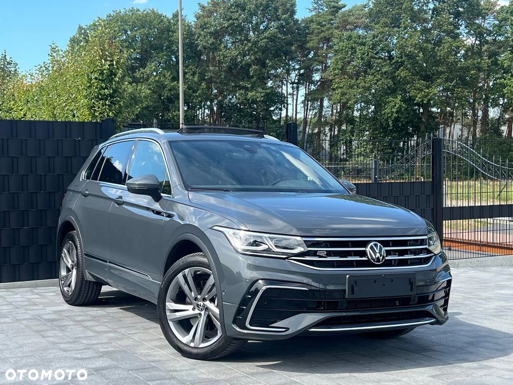 Volkswagen Tiguan - 1