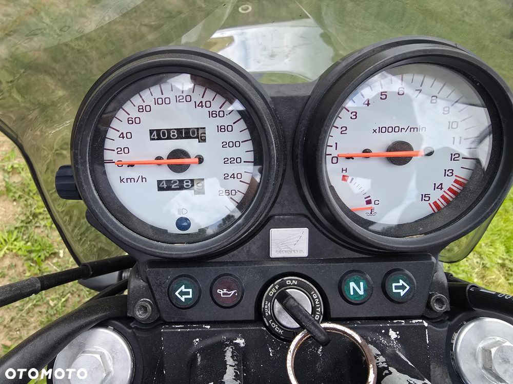 Honda Hornet - 11