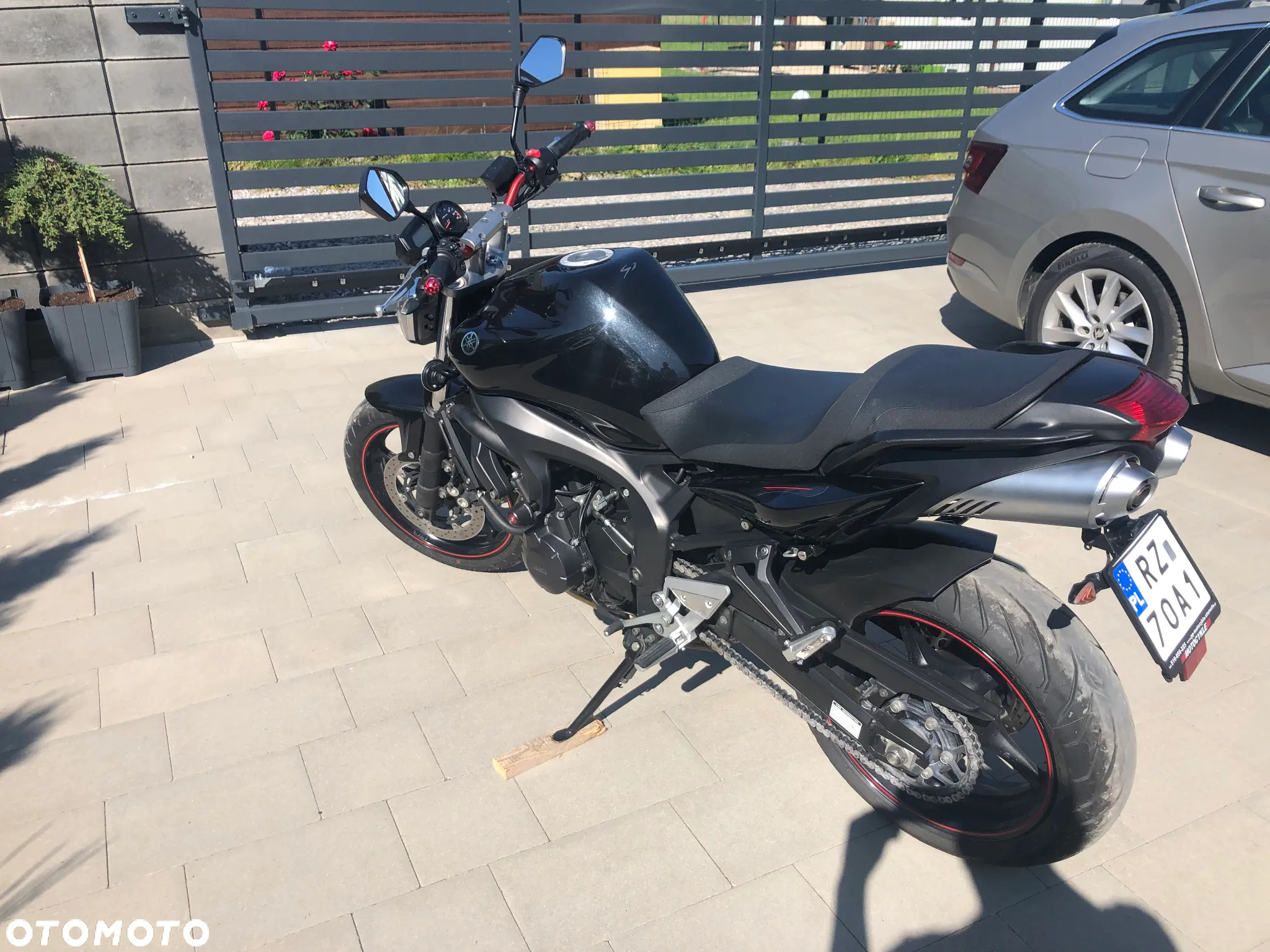 Yamaha FZ6 - 10