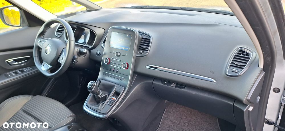 Renault Scenic - 22