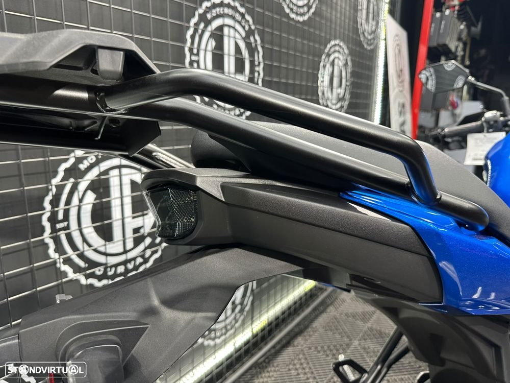 Suzuki SV 7GX - 8