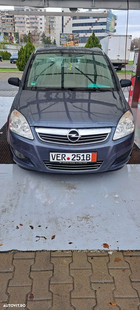 Opel Zafira - 4