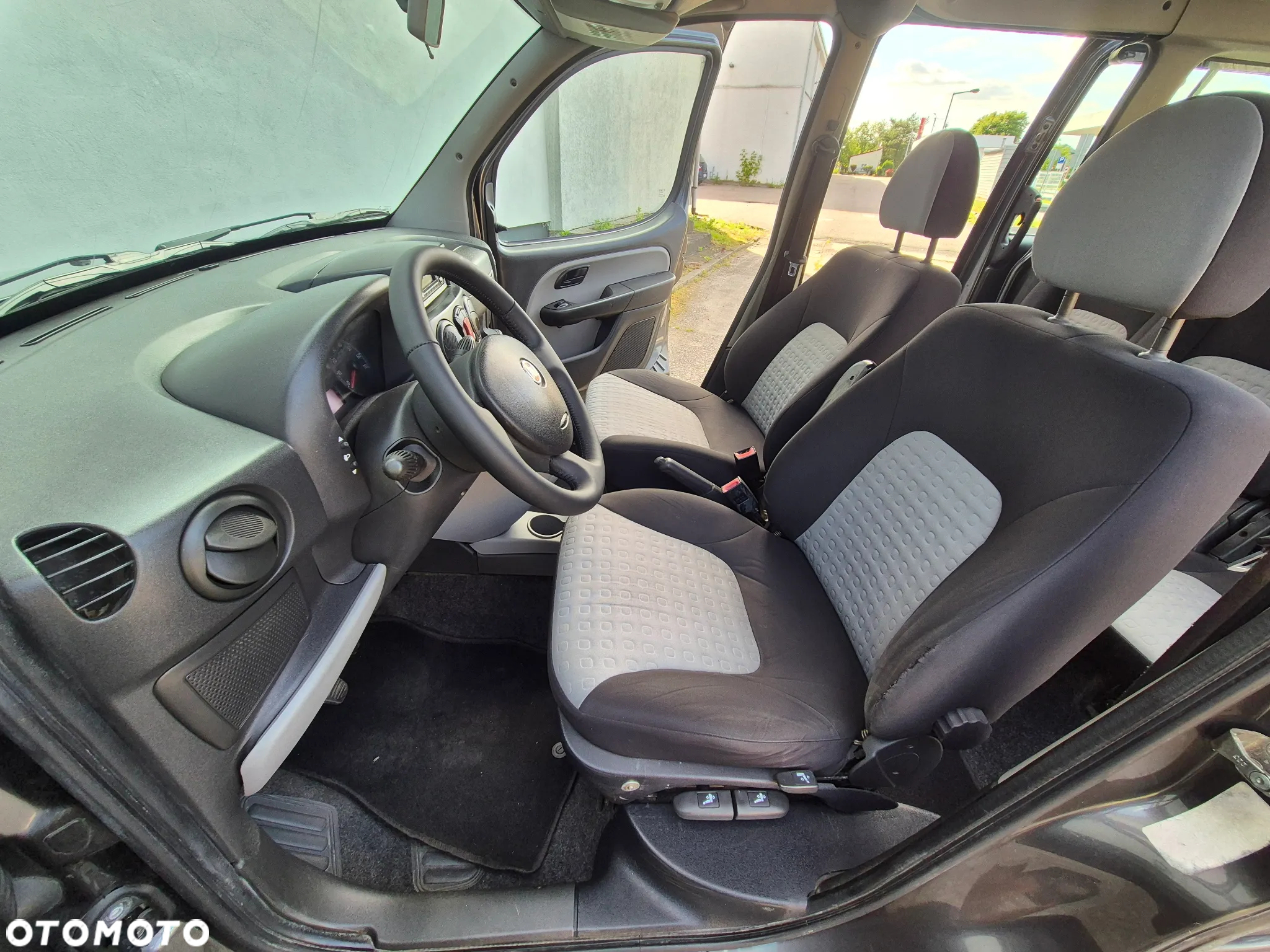 Fiat Doblo II 1.3 JTD Family - 17