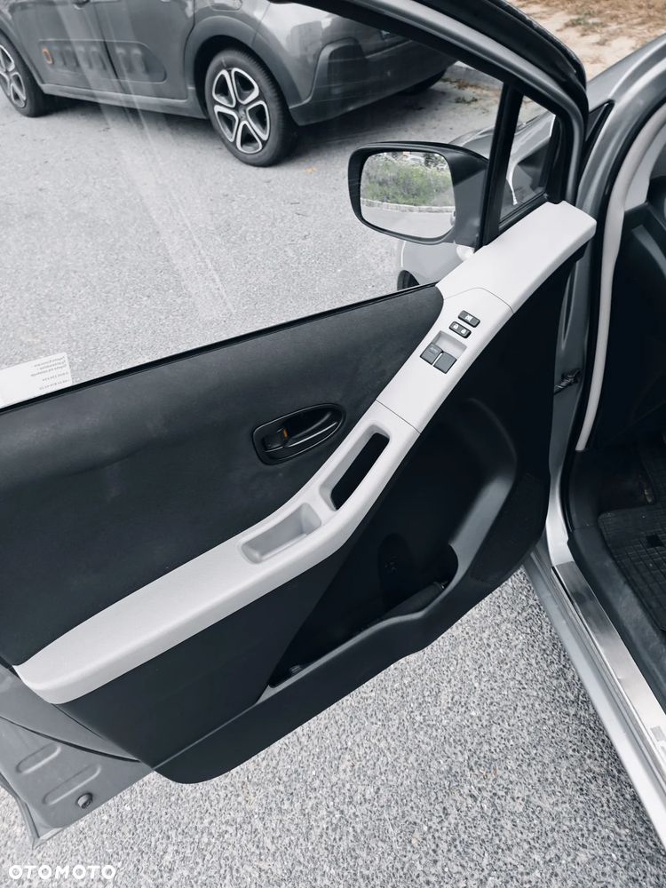 Toyota Yaris 1.33 Sol - 10