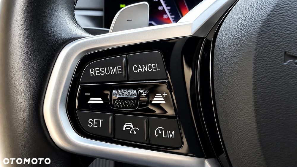 BMW Seria 3 330i xDrive M Sport Edition sport - 22