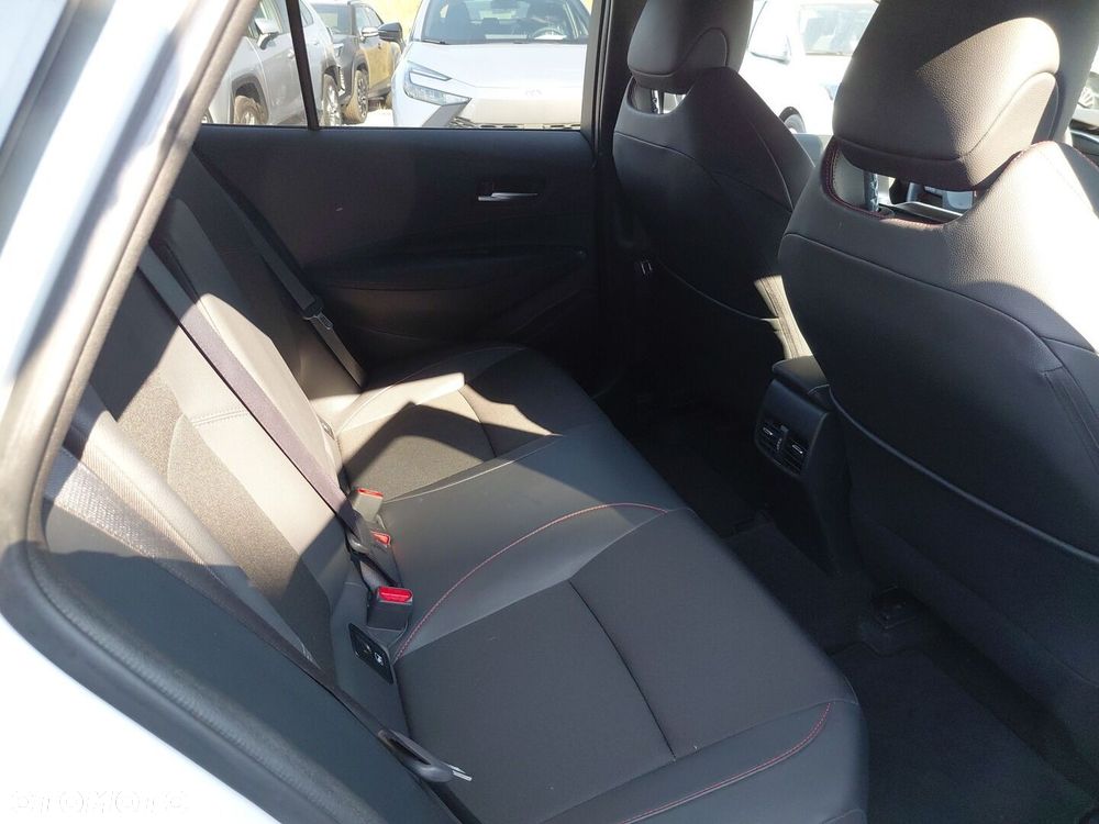 Toyota Corolla 1.8 Hybrid GR Sport Dynamic - 10
