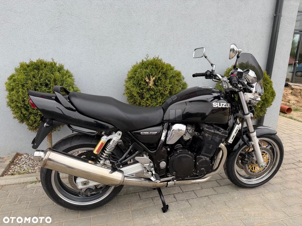 Suzuki GSX - 4