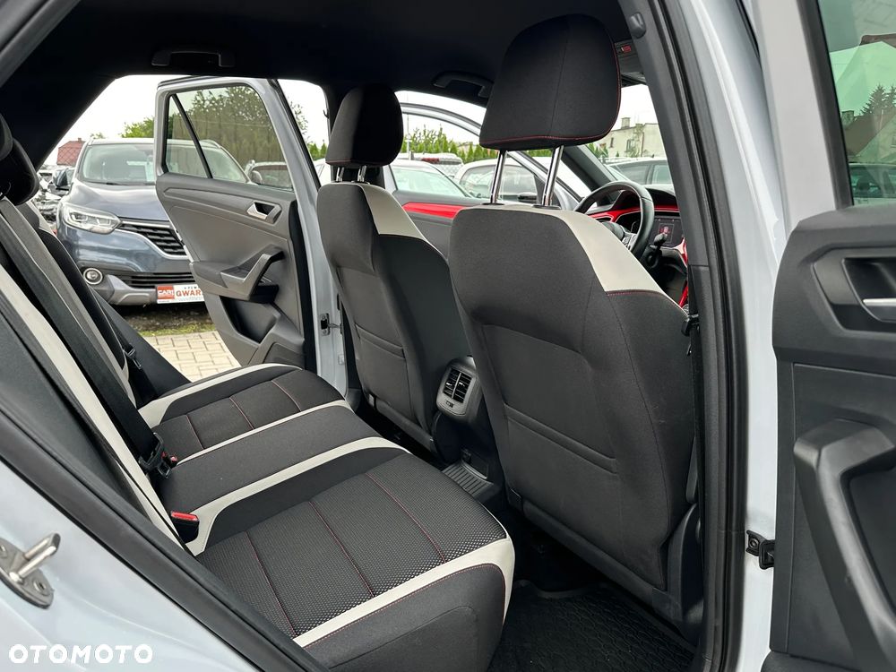Volkswagen T-Roc - 27