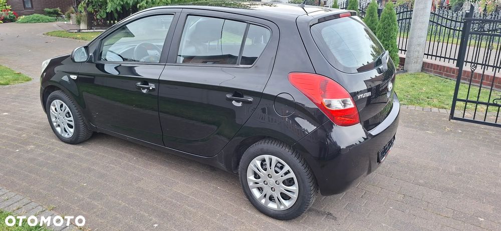 Hyundai i20 - 22