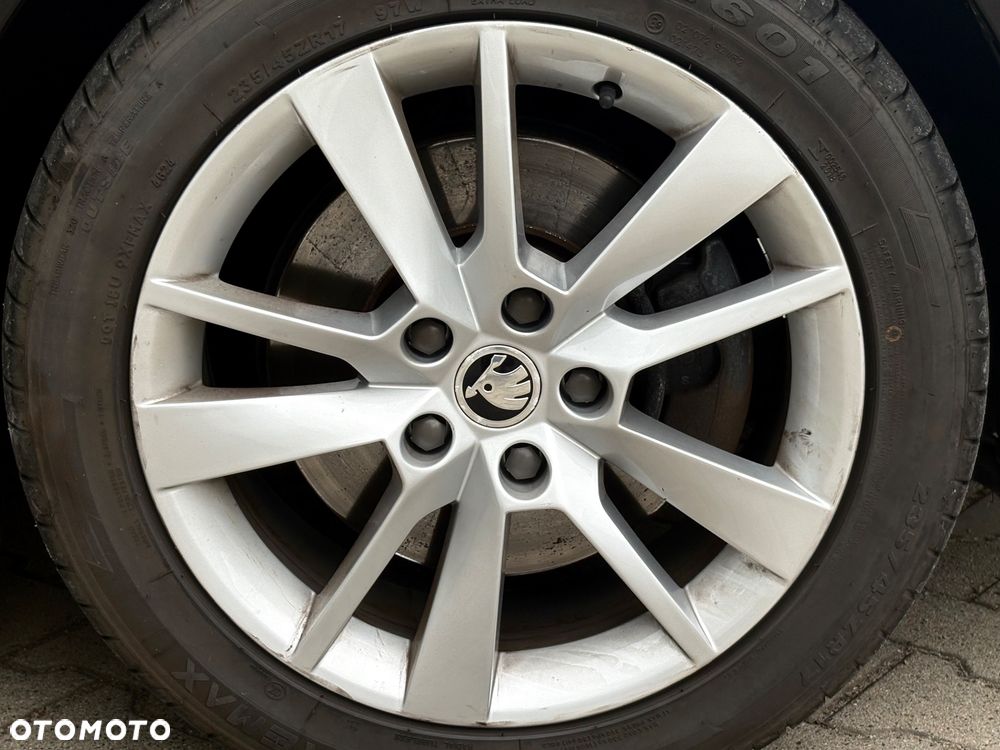 Skoda Octavia 2.0 TDI 4x4 DSG Clever - 10