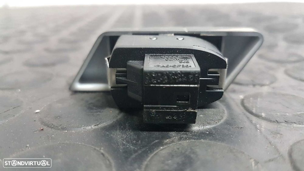 CONTROLE DE BLOQUEIO DE PORTA AUDI A6 BERLINA (4F2) 2.7 TDI - 6