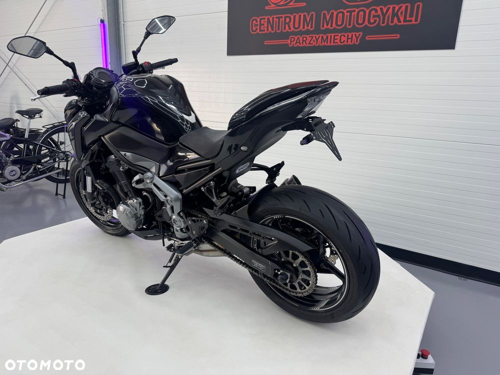 Kawasaki Z - 7