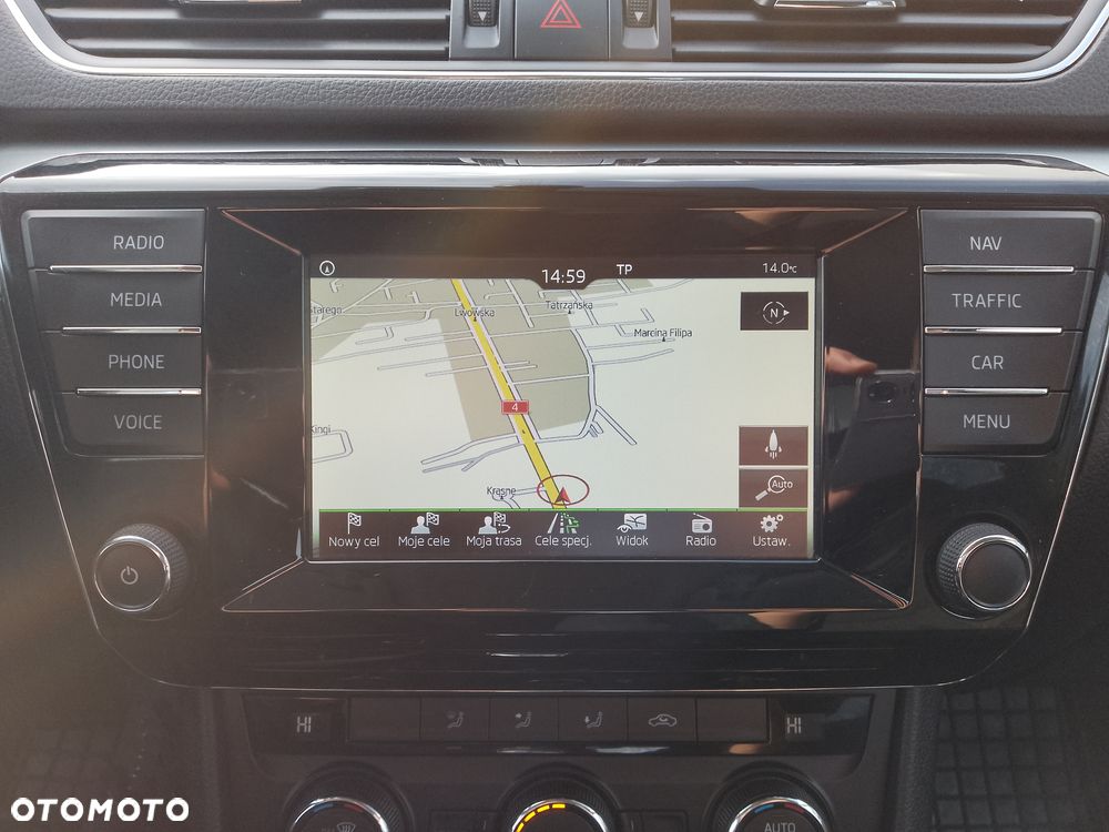Skoda Superb 2.0 TDI Ambition DSG - 13