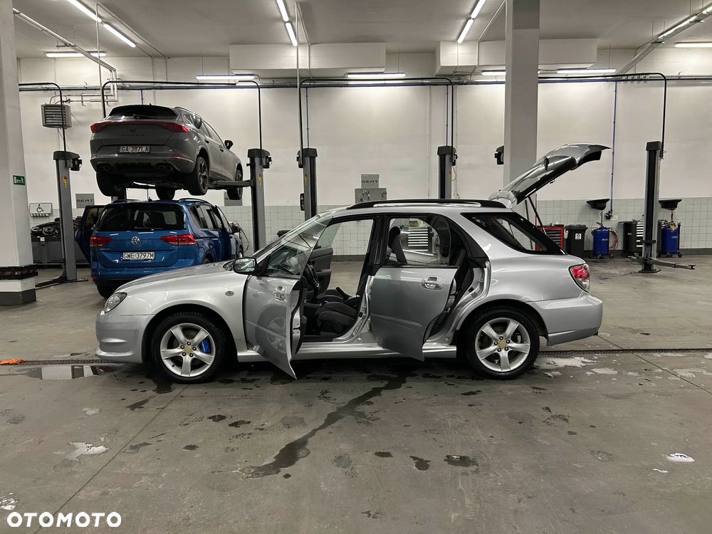 Subaru Impreza SW 2.0 RA - 14