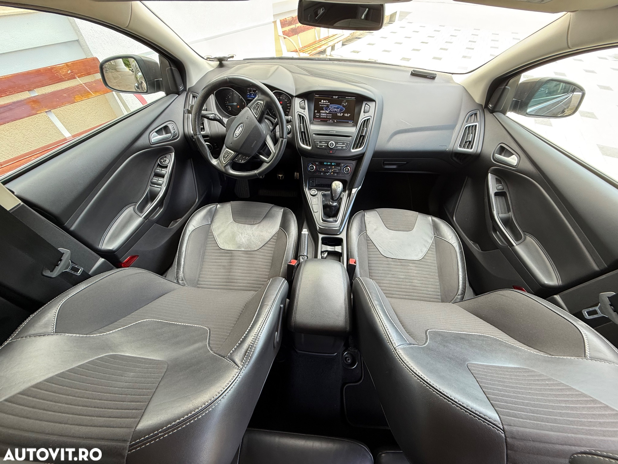 Ford Focus 1.5 TDCi ST-Line - 15