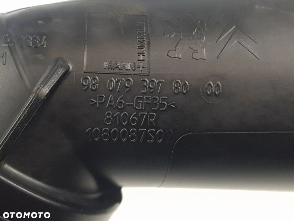 Przewód Wąż Rura dolotu powietrza Citroen C3 C4 Cactus 1.2 Turbo 9807939780 - 5