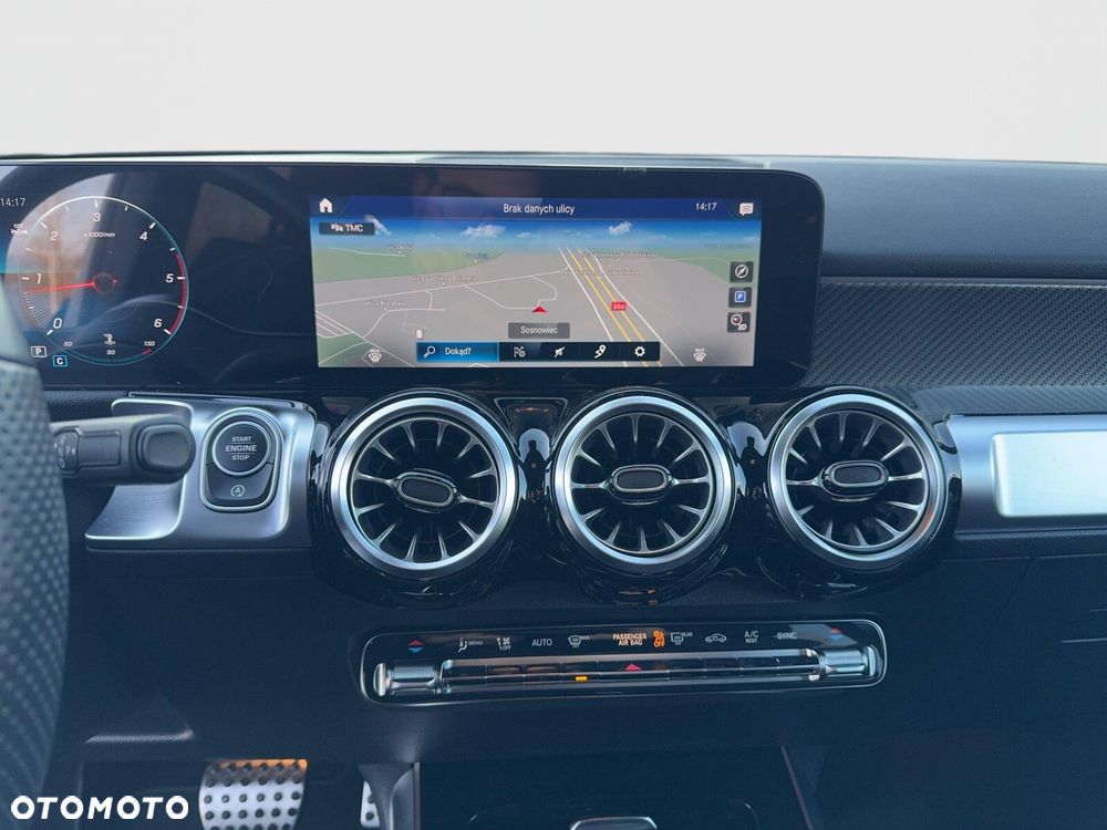 Mercedes-Benz GLB 200 d AMG Line 8G-DCT - 16