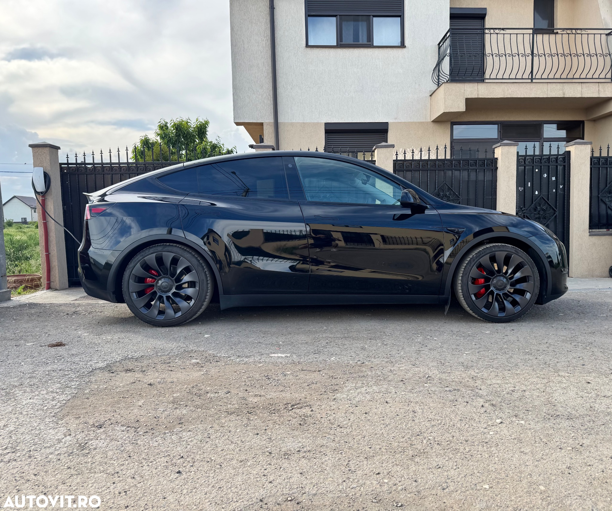 Tesla Model Y Performance - 7