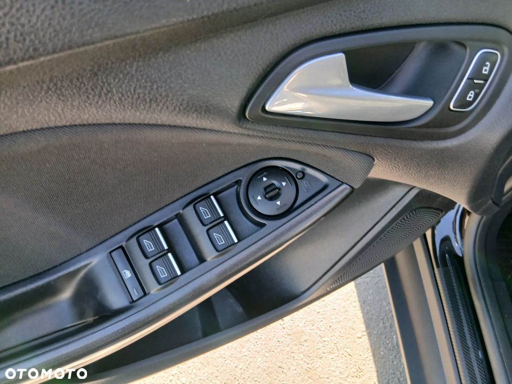 Ford Focus 1.0 EcoBoost STart-Stopp-System TITANIUM - 21