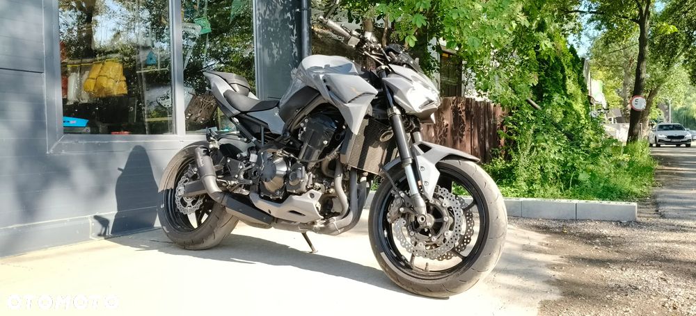 Kawasaki Z 900 - 22