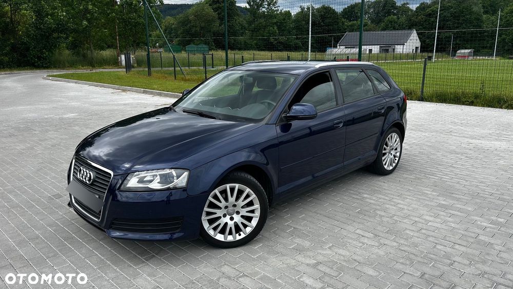 Audi A3 Sportback 1.4 TFSI Ambiente - 2