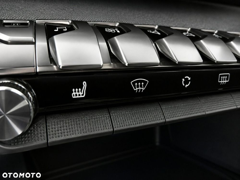 Peugeot 3008 - 18