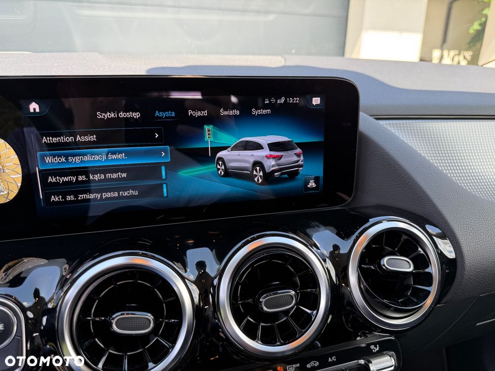 Mercedes-Benz GLA 220 d 4-Matic 8G-DCT - 29